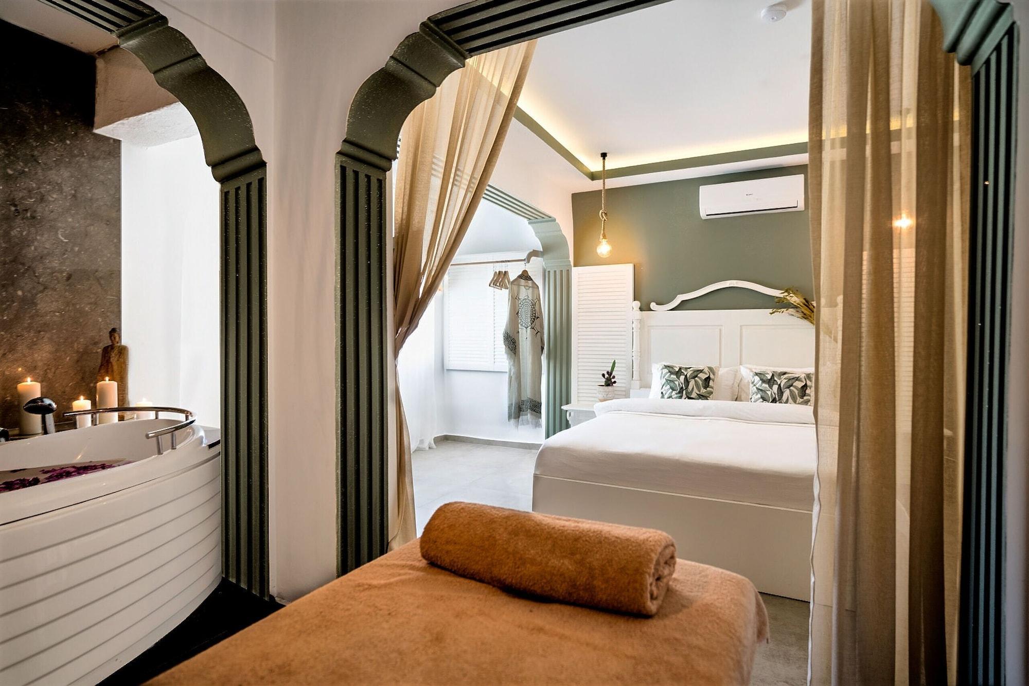 Liman Hotel Guemuesluek - Adult Only Bodrum Екстериор снимка